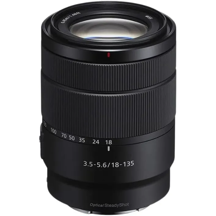 Sony SEL18135 – 18–135mm F3.5–5.6 OSS (APS-C Zoom-Objektiv mit Bildstabilisator, E-Mount, kompakt & leicht, ideal für R…