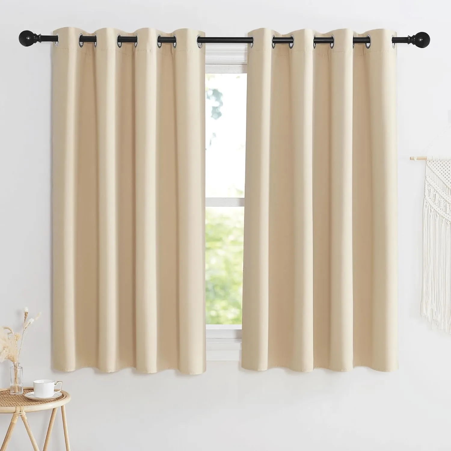 KGORGE Blackout Curtains Eyelets Opaque Bedroom Set of 2 145 x 140 cm (H x W) Thermal Curtains Against Heat Blackout Cu…