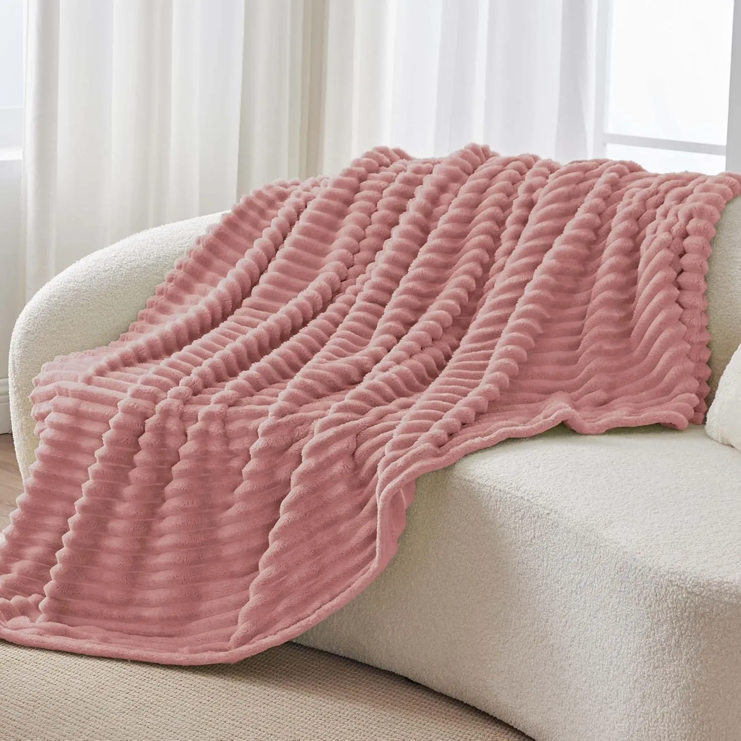 BEDELITE Kuscheldecke Flauschig Deko Decke für Sofa, Rosa, 125x150