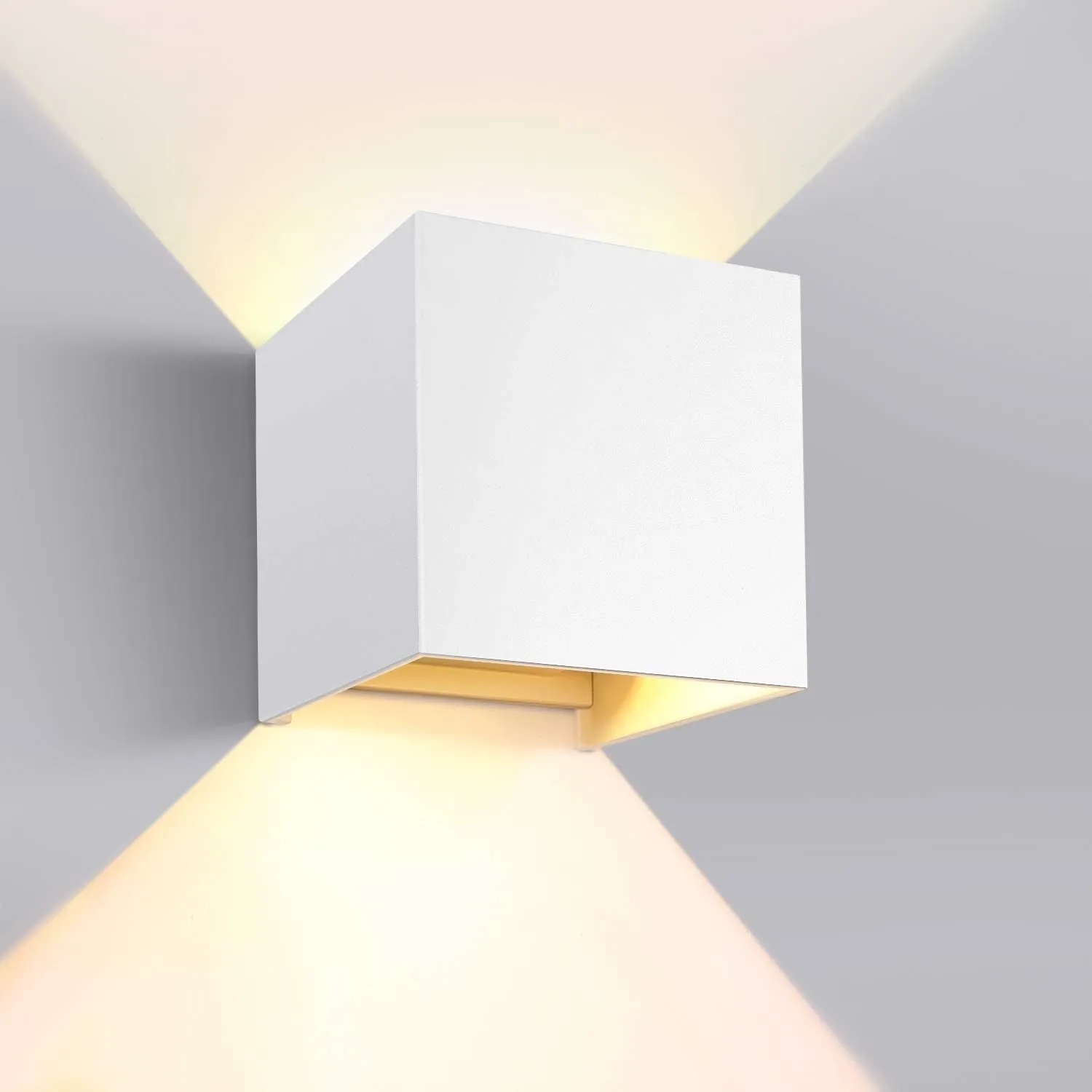 vatato LED Wandleuchte 12W, Innen/Aussen Aluminium Wandlampe Einstellbarer Lichtstrahl, 3000K Warmweiß Außenwandleuchte…