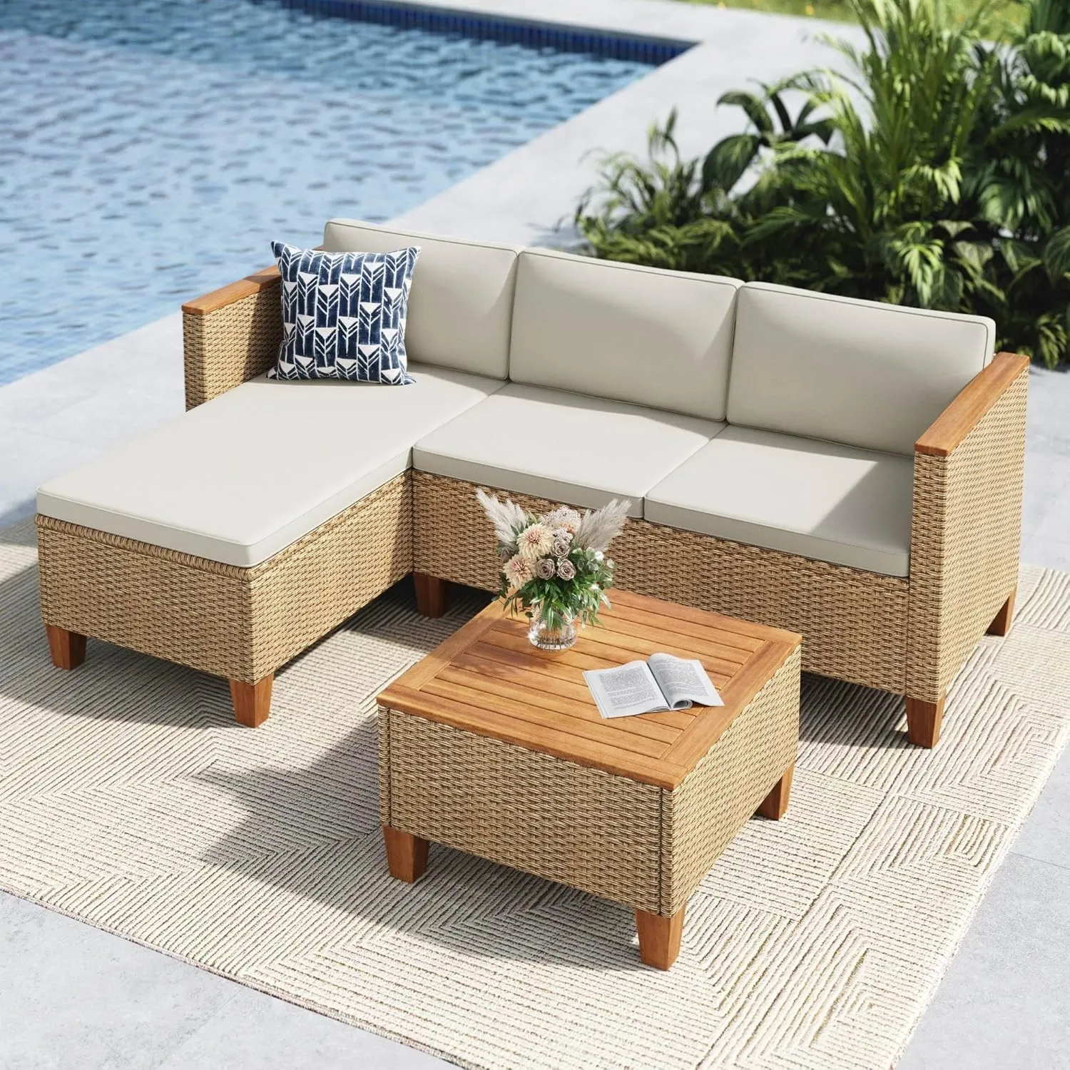 MFSTUDIO 3-Teilig Rattan Gartenmöbel Set mit Beigen Kissen für 4 Personen, Kleines L-Förmiges Outdoor Sofa mit Holztisc…